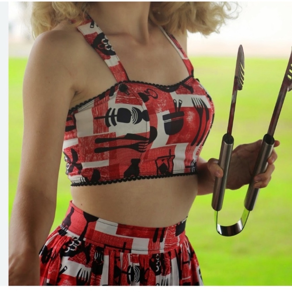 Bernie Dexter Trixie BBQ crop top medium